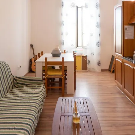 アパート Biggy *